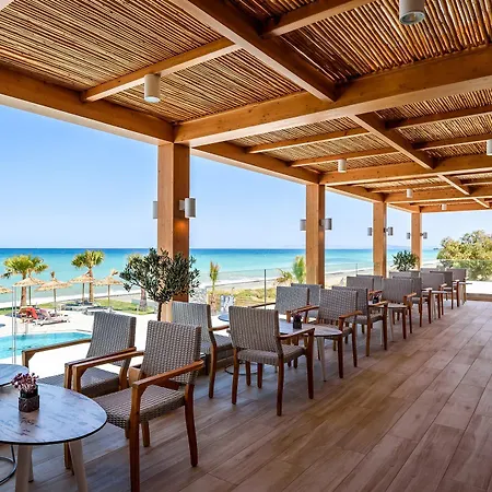 Solimar White Pearl - Adults Only 4*